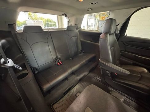 Used 2016 GMC Acadia SLT w/ Open Road Package FWD image 27