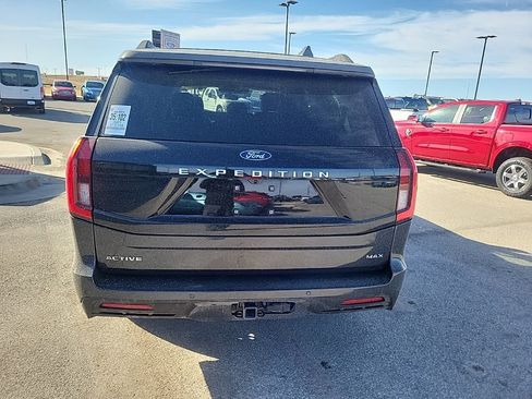 Used 2025 Ford Expedition Max Active image 2