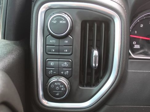 Used 2022 Chevrolet Silverado 2500 LTZ w/ LTZ Convenience Package AWD/4WD image 30