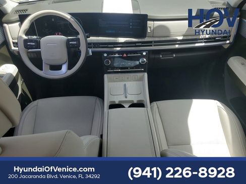 Certified 2025 Hyundai Santa Fe Calligraphy image 18