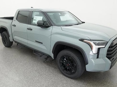 New 2026 Toyota Tundra SR5 w/ SR5 Convenience Package AWD/4WD image 13