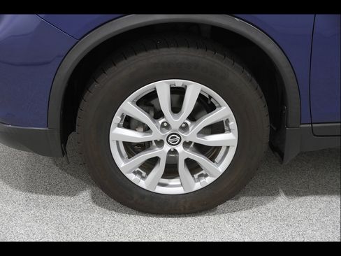 Used 2019 Nissan Rogue SV AWD/4WD image 21