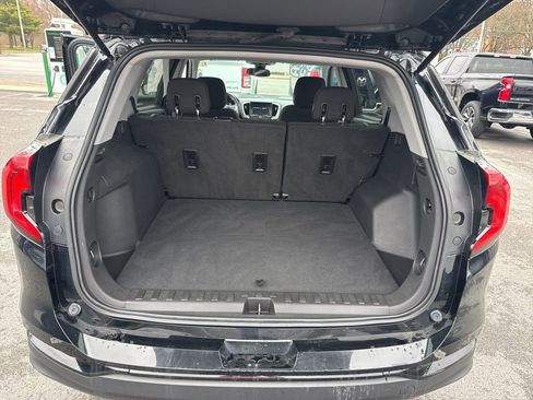 Used 2020 GMC Terrain SLE w/ Driver Convenience Package AWD/4WD image 17