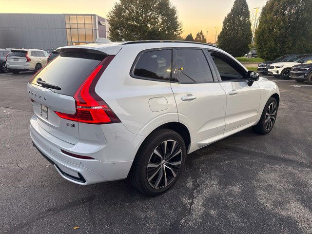 Used 2024 Volvo XC60 B5 Plus w/ Protection Package Premier AWD/4WD image 6