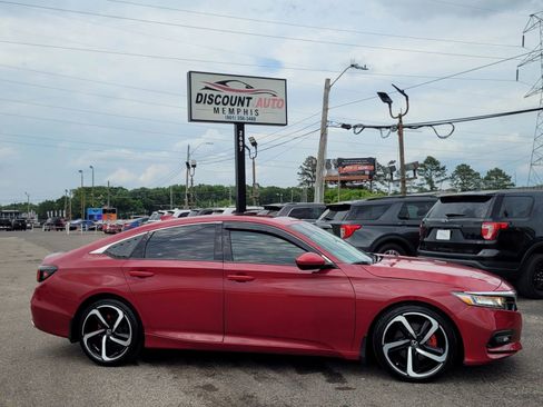Used 2018 Honda Accord Sport image 18