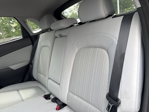 Used 2023 Hyundai Kona SEL AWD/4WD image 10