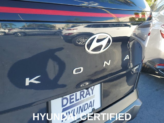 Certified 2024 Hyundai Kona Limited FWD image 8