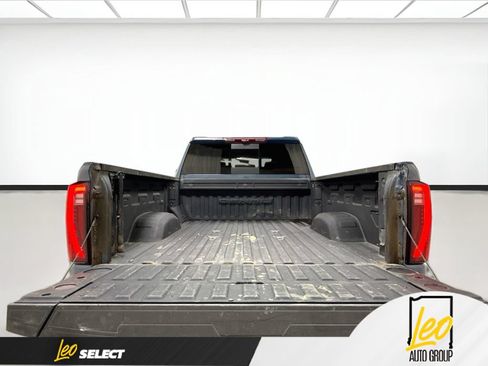Used 2024 GMC Sierra 3500 Denali w/ Denali Reserve Package AWD/4WD image 30