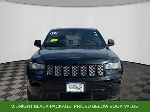 Used 2019 Jeep Grand Cherokee Altitude AWD/4WD image 8