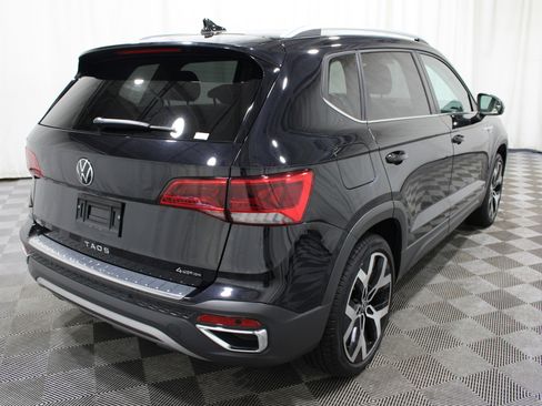 Used 2022 Volkswagen Taos SEL AWD/4WD image 32