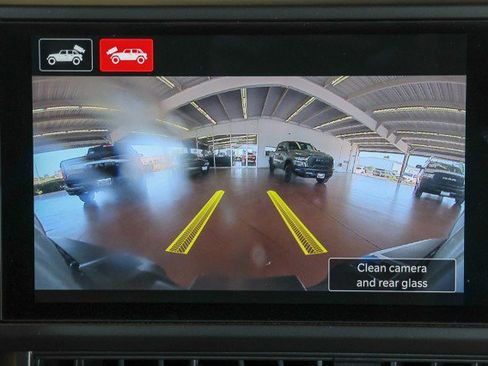 Used 2024 Jeep Wrangler Unlimited Sahara w/ Technology Group AWD/4WD image 18