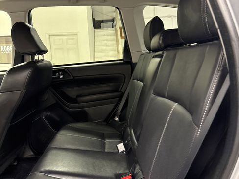 Used 2017 Subaru Forester 2.5i Touring w/ Popular Package #2 image 13