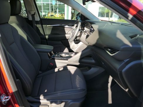 Used 2023 Buick Envision Preferred image 27