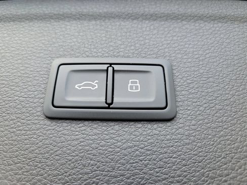 Used 2018 Audi Q5 Prestige AWD/4WD image 14