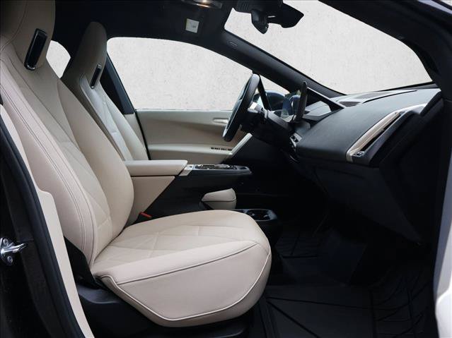 Certified 2024 BMW iX xDrive50 w/ Premium Package AWD/4WD image 27