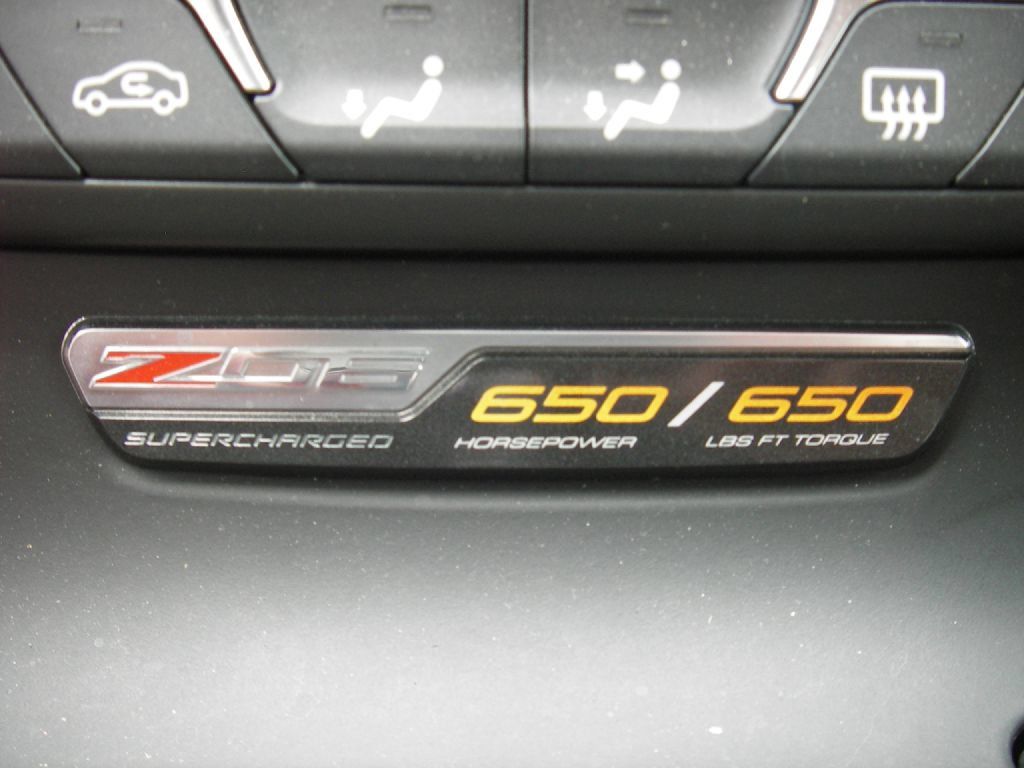 Used 2016 Chevrolet Corvette Z06 w/ 3LZ Preferred Equipment Group RWD image 26