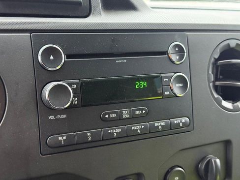 Used 2014 Ford E-350 and Econoline 350 XLT image 21