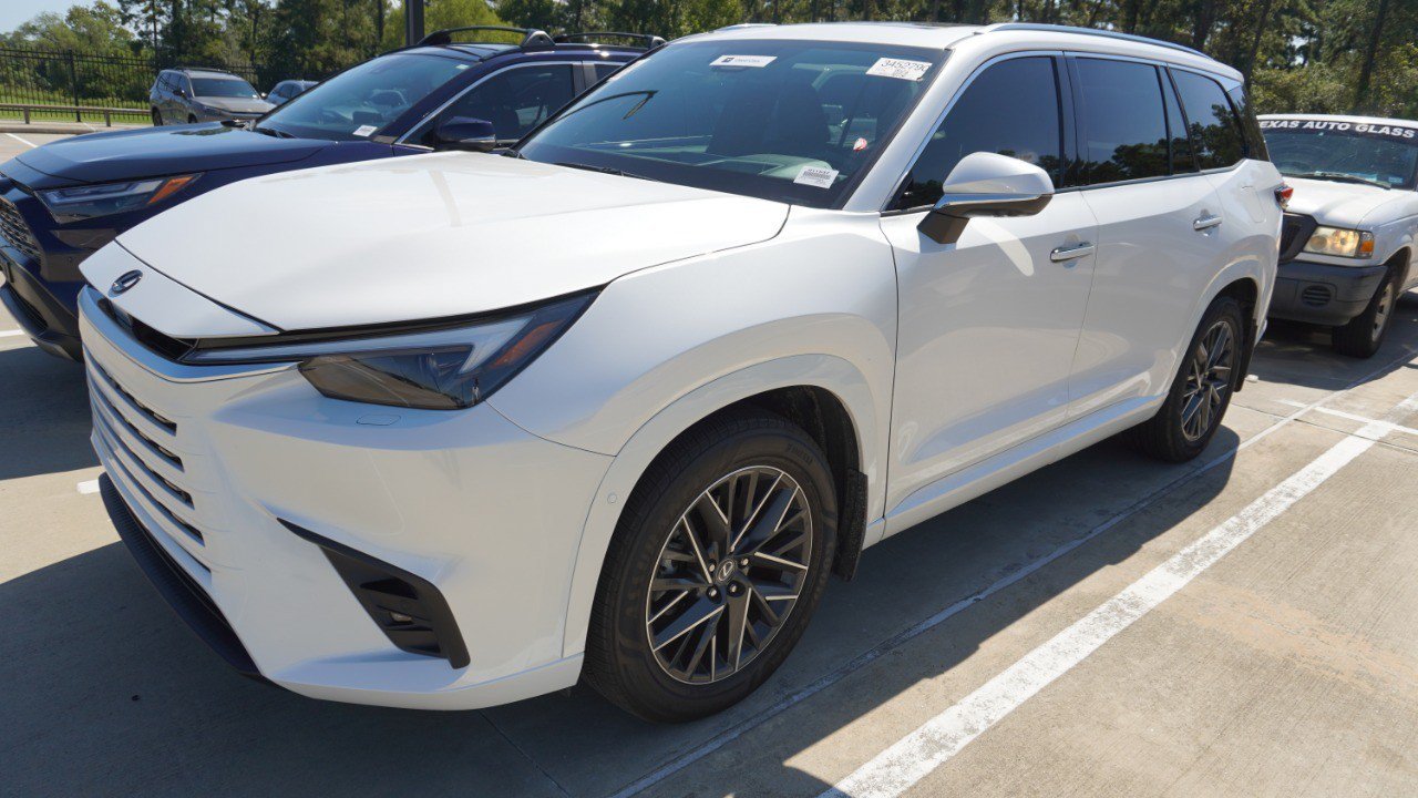 Certified 2025 Lexus TX 350 AWD w/ Technology Package image 4