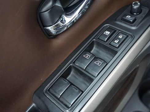 Used 2023 Nissan Titan Platinum Reserve w/ Moonroof Package image 7