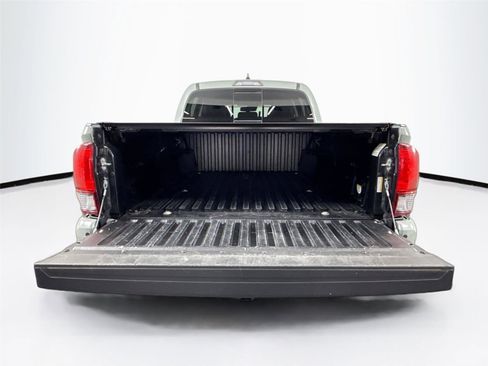 Certified 2022 Toyota Tacoma SR5 w/ Trail Edition image 33