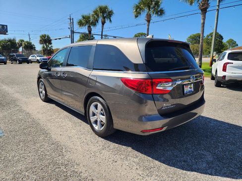 Used 2020 Honda Odyssey EX image 3