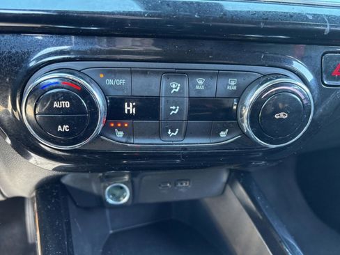 Used 2024 Chevrolet Trax RS w/ Driver Confidence Package image 17