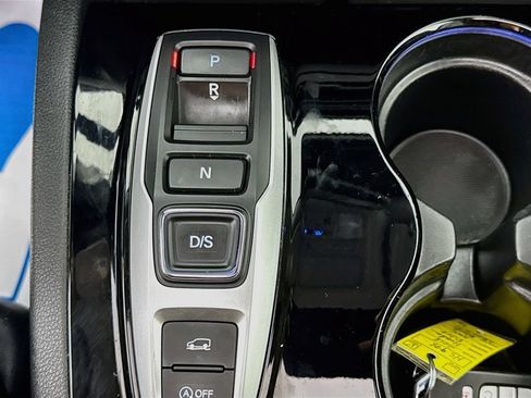 Used 2018 Honda Pilot Touring image 20