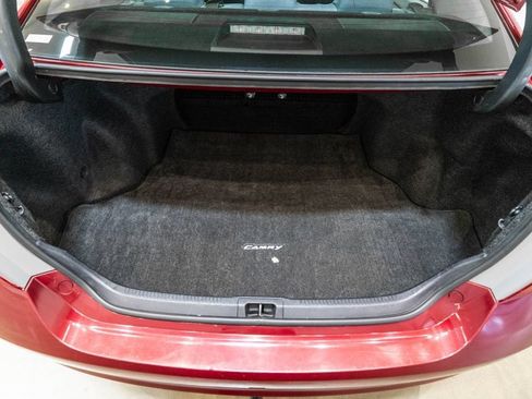 Used 2015 Toyota Camry LE FWD image 30
