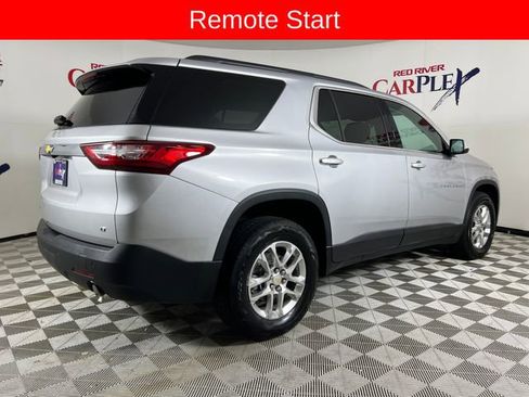 Used 2021 Chevrolet Traverse LT image 9
