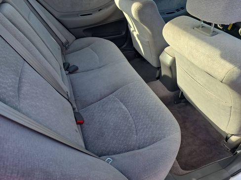Used 2001 Honda Accord LX image 10