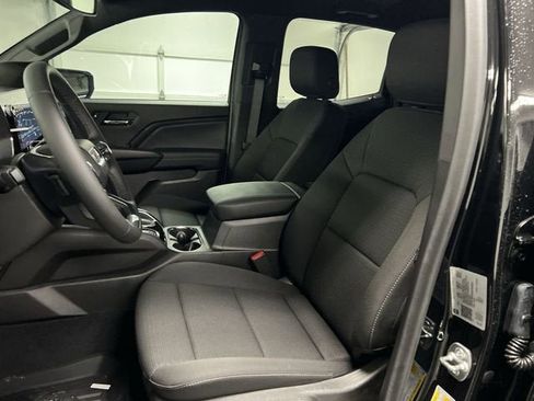 New 2025 GMC Canyon Elevation w/ Convenience Package image 19