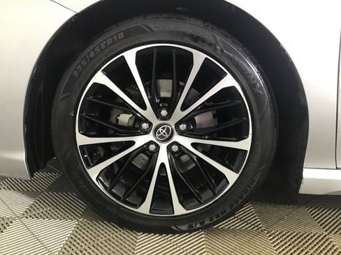 Used 2019 Toyota Camry SE w/ Convenience Package image 21
