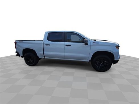 Used 2022 Chevrolet Silverado 1500 Custom Trail Boss image 9