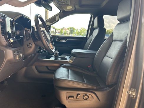 Used 2024 GMC Sierra 1500 SLT w/ SLT Premium Plus Package AWD/4WD image 8