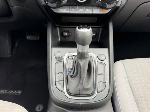 Used 2023 Hyundai Kona SEL AWD/4WD image 14
