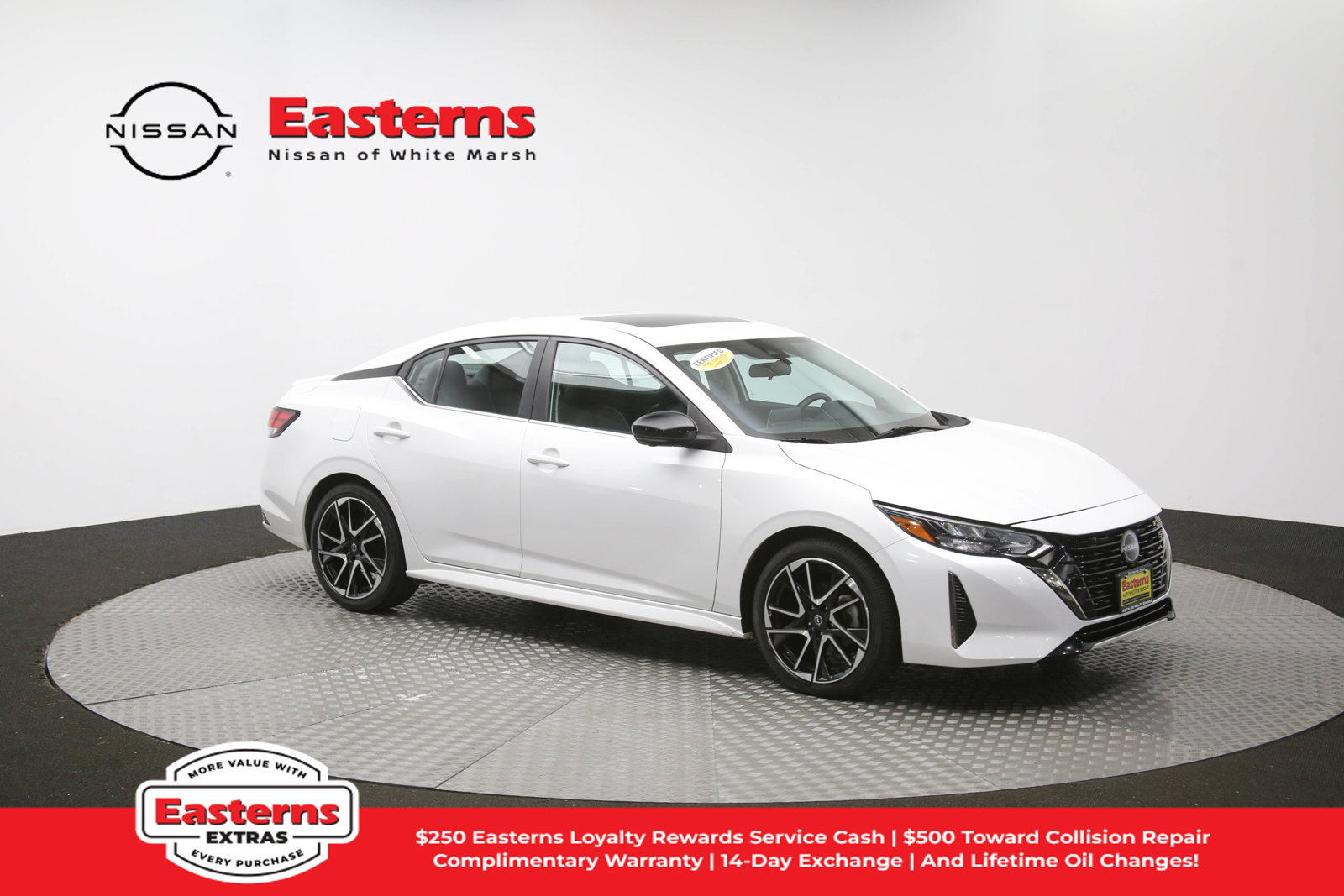 Used 2024 Nissan Sentra SR w/ SR Premium Package FWD image 48
