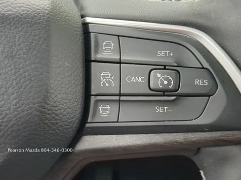 Used 2023 Jeep Grand Cherokee Limited AWD/4WD image 28