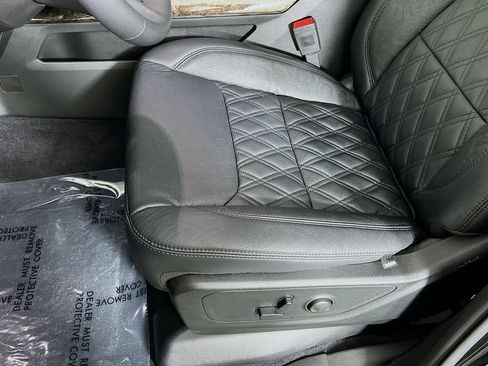 Used 2026 RAM 1500 Big Horn AWD/4WD image 19