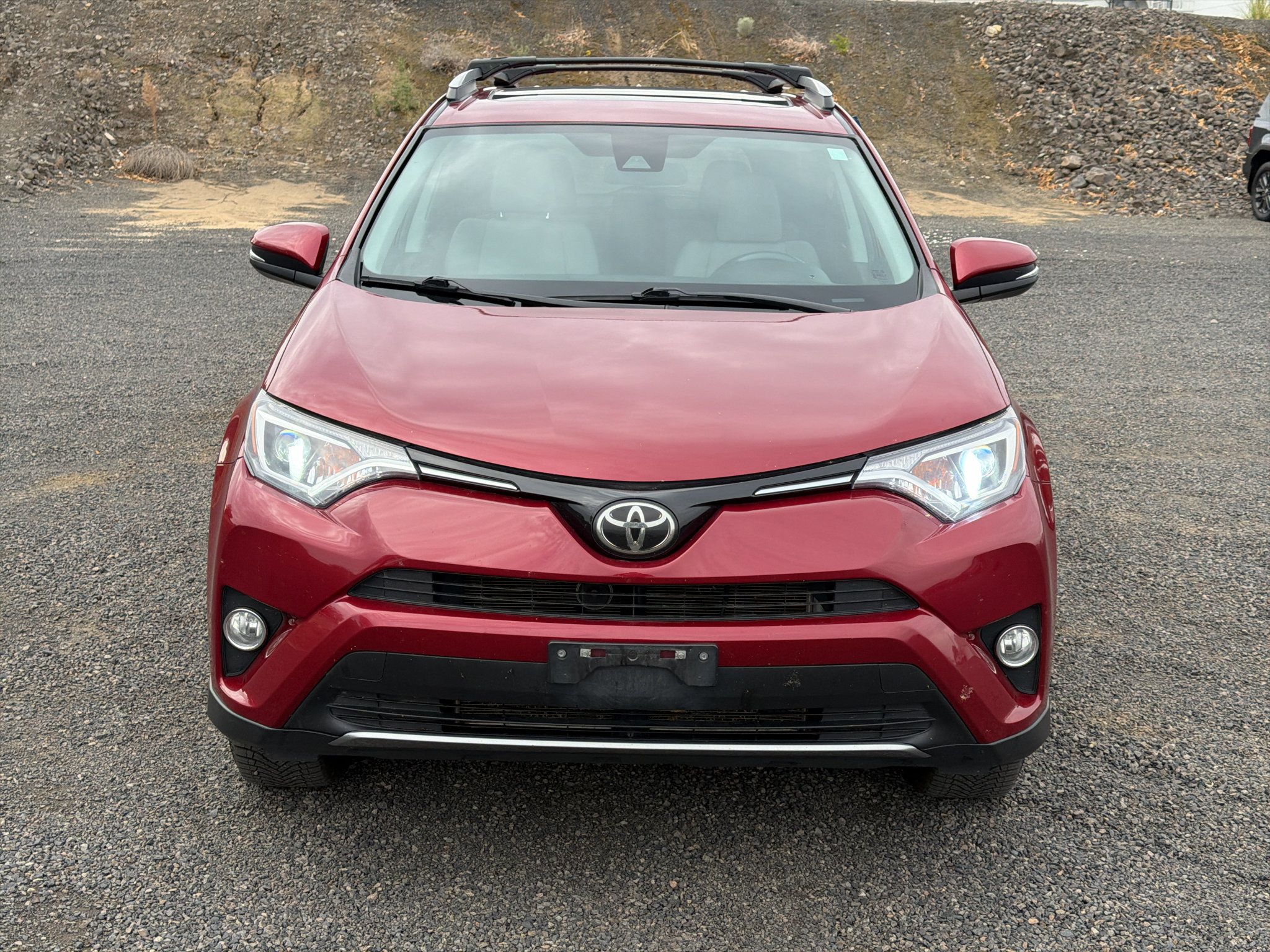 Certified 2018 Toyota RAV4 XLE AWD/4WD image 6