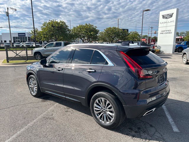 Used 2024 Cadillac XT4 Premium Luxury FWD image 9