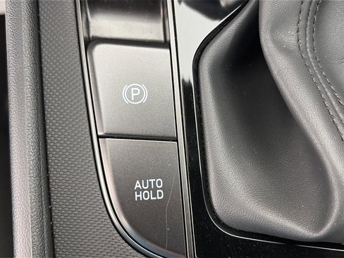 Certified 2025 Hyundai Elantra SEL FWD image 27