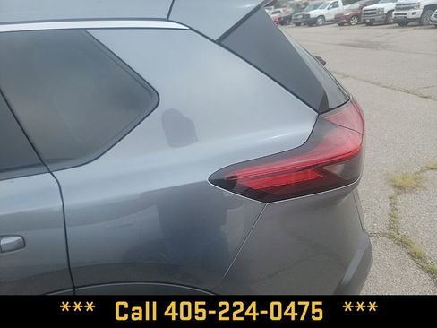 Used 2023 Nissan Rogue SV FWD image 10