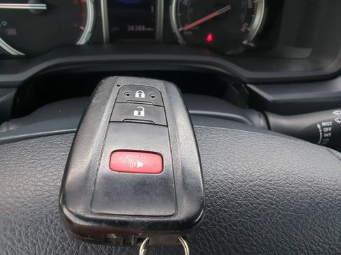 Used 2022 Toyota 4Runner TRD Sport AWD/4WD image 24