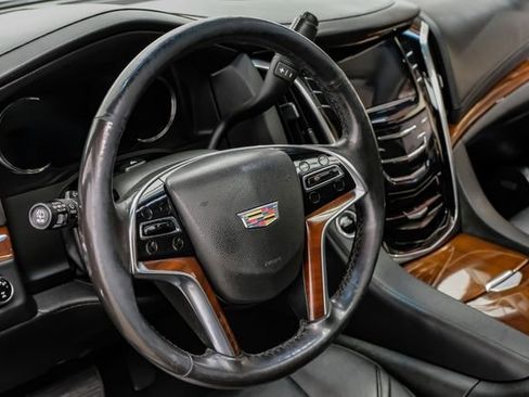Used 2019 Cadillac Escalade Premium Luxury image 24