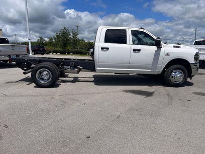 New 2026 RAM 3500 Tradesman w/ Chrome Appearance Group A