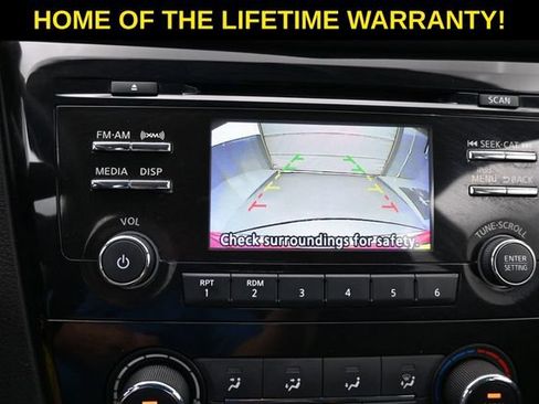 Used 2017 Nissan Rogue S AWD/4WD image 21