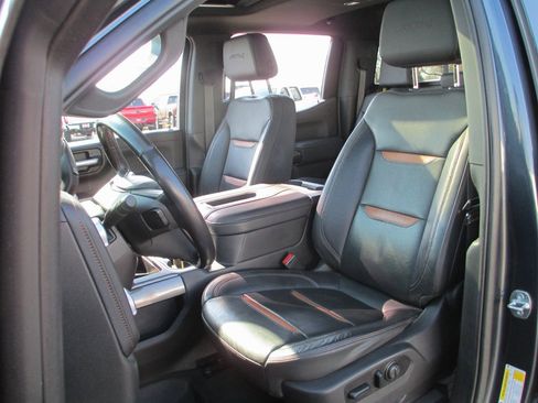 Certified 2021 GMC Sierra 1500 AT4 w/ AT4 Premium Package image 20