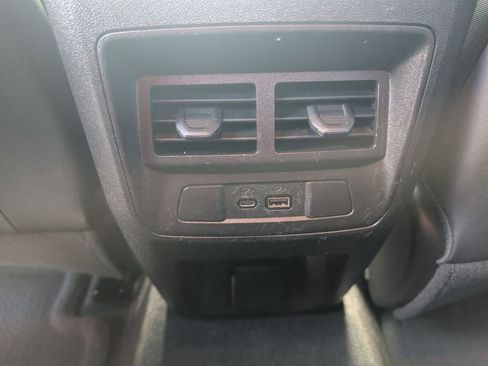 Used 2023 Chevrolet Colorado Z71 w/ Z71 Convenience Package 2 image 13