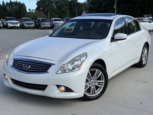 Used 2010 INFINITI G37 x Sedan w/ Premium Pkg AWD/4WD image 3