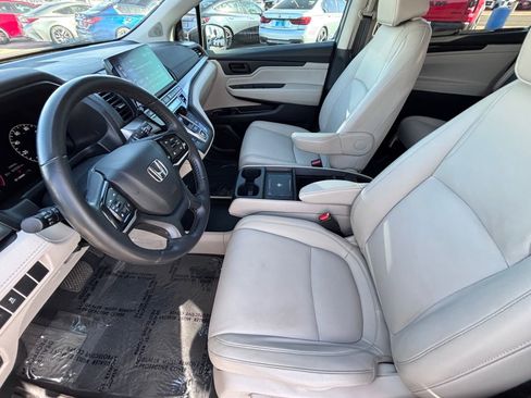 Certified 2025 Honda Odyssey EX-L image 18